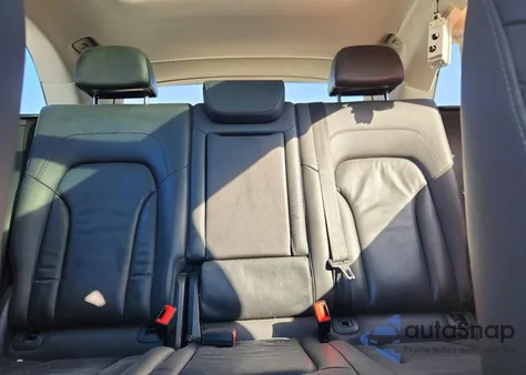 2014 Audi Q5 Premium Plus z USA, uszkodzony, nr VIN WA1DGAFP1EA041823